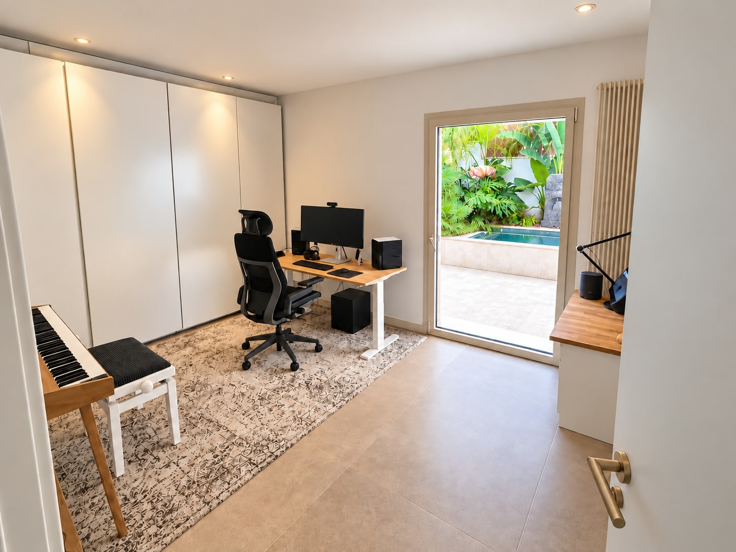 A room for work, music or something new